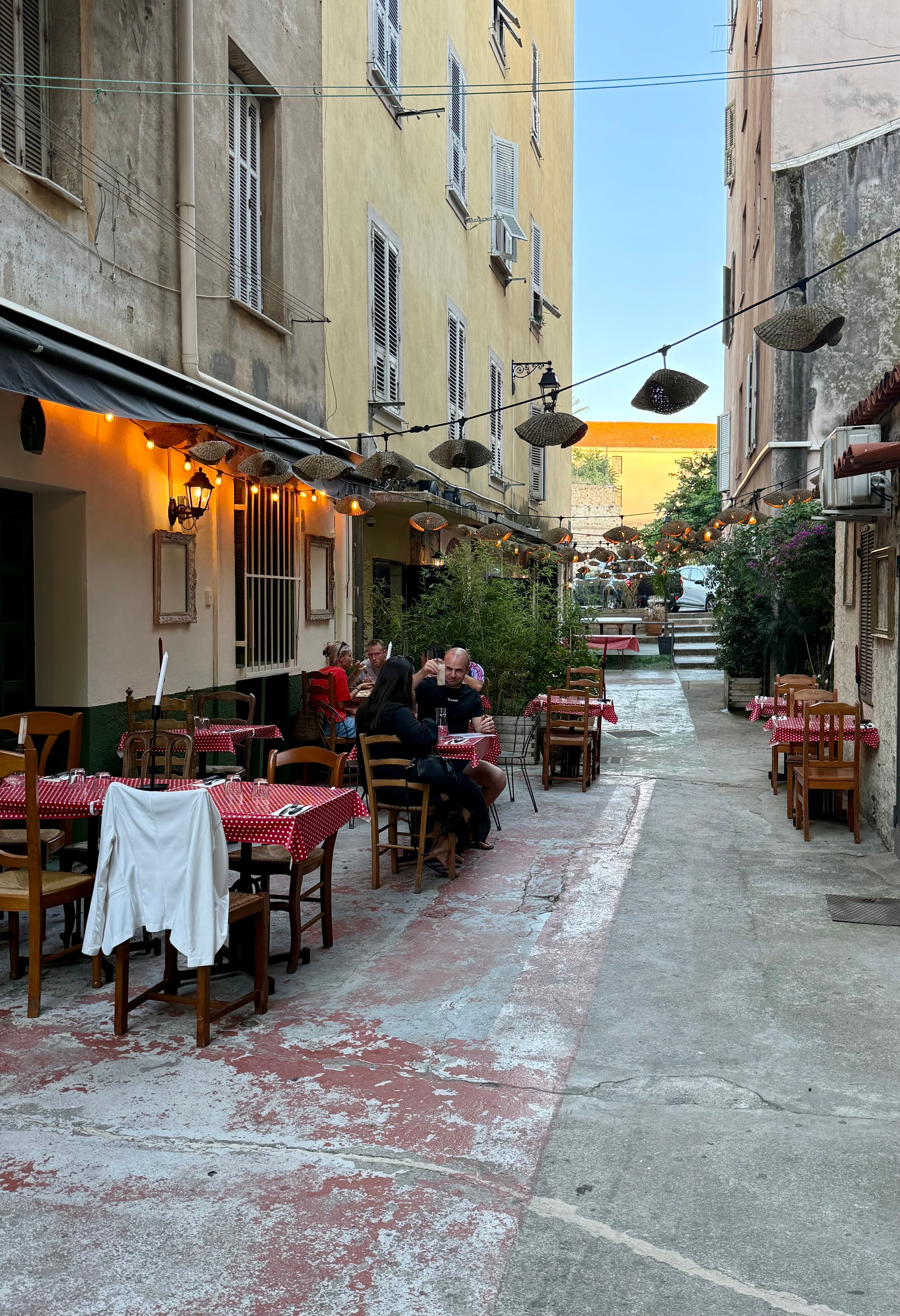 La terrasse rue des Glacis